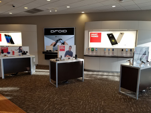 Cell Phone Store «Verizon», reviews and photos, 145 FM1382 #100, Cedar Hill, TX 75104, USA