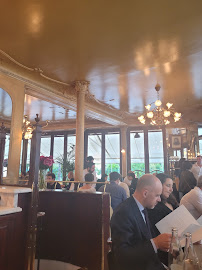Atmosphère du Restaurant français Restaurant Le Square Trousseau à Paris - n°10