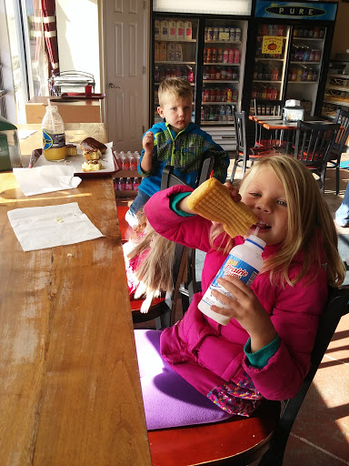 Donut Shop «Old Town Donut Shop», reviews and photos, 3941 Mid Rivers Mall Dr, St Peters, MO 63376, USA