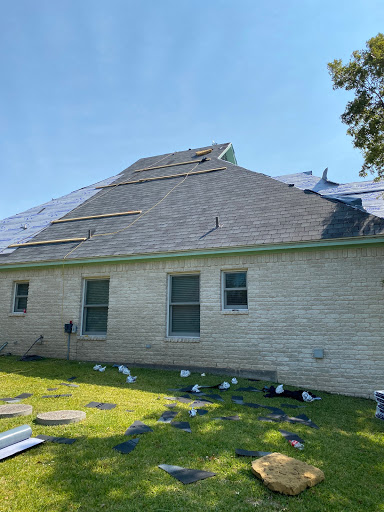 Roofing Contractor «Lon Smith Roofing & Construction», reviews and photos, 904 E Waggoman St, Fort Worth, TX 76110, USA