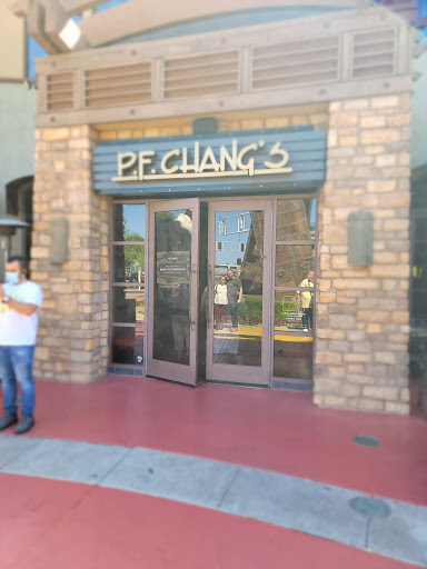 Shopping Mall «Scottsdale Waterfront», reviews and photos, 7135 E Camelback Rd #165, Scottsdale, AZ 85251, USA