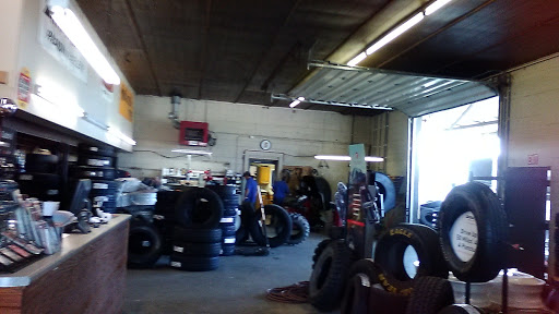 Tire Shop «Best One Tire & Service of Crossville», reviews and photos, 1760 Genesis Rd, Crossville, TN 38555, USA