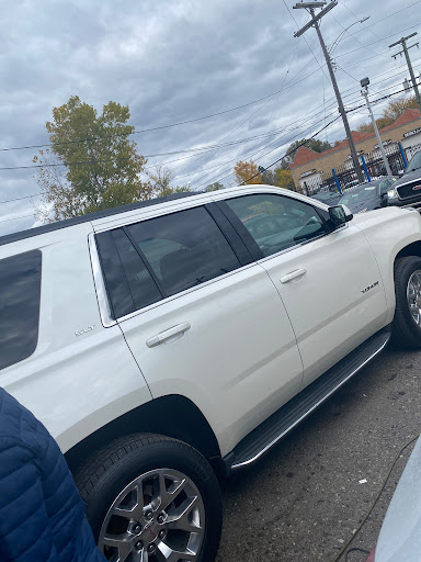 Used Car Dealer «Skyline Auto Sales», reviews and photos, 2 W Seven Mile Rd, Highland Park, MI 48203, USA
