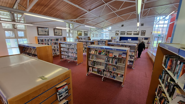 Reviews of Dalgety Bay Library in Dunfermline - Shop