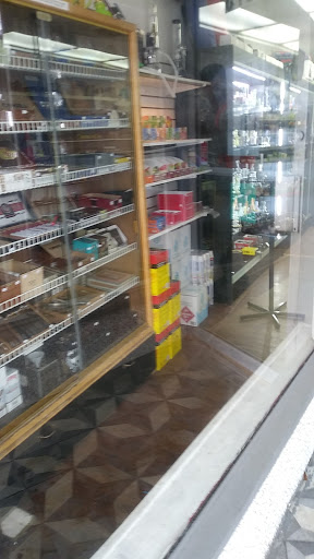 Tobacco Shop «V & K Smoke Shop - Quincy», reviews and photos, 1576 Hancock St, Quincy, MA 02169, USA