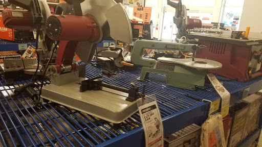 Hardware Store «Harbor Freight Tools», reviews and photos, 2418 Commercial Way, Spring Hill, FL 34606, USA