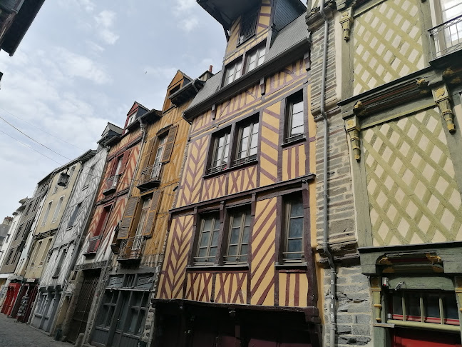 Comentarii opinii despre Terminal 5