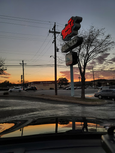 Car Wash «Bubble Bath Car Wash», reviews and photos, 5503 Babcock Rd, San Antonio, TX 78240, USA