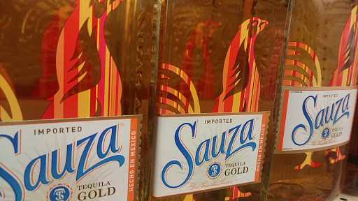 Liquor Store «Black & White Liquor», reviews and photos, 4051 San Pablo Ave, Emeryville, CA 94608, USA