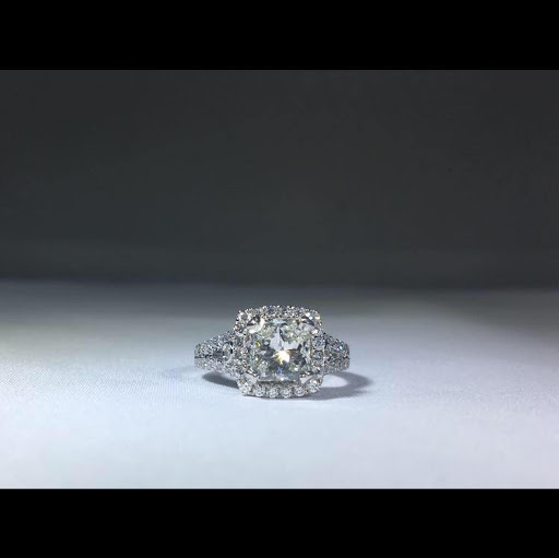 Jewelry Store «Highlands Jewelers-- Jewelery Repair», reviews and photos, 3830 Valley Centre Dr #706, San Diego, CA 92130, USA