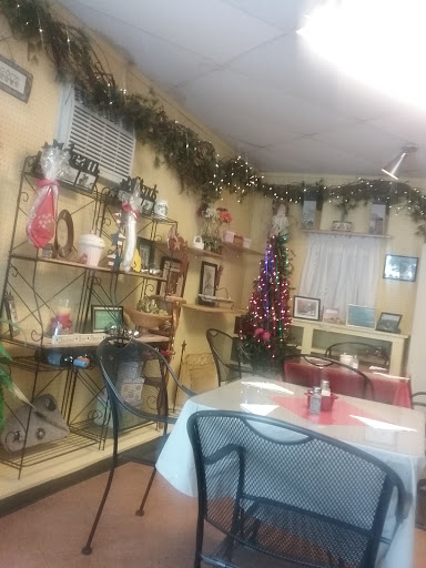 Gift Shop «Stir N Dip A Teabakery & Gifts», reviews and photos, 1034 Cedar Valley Dr, Cedar Bluff, VA 24609, USA