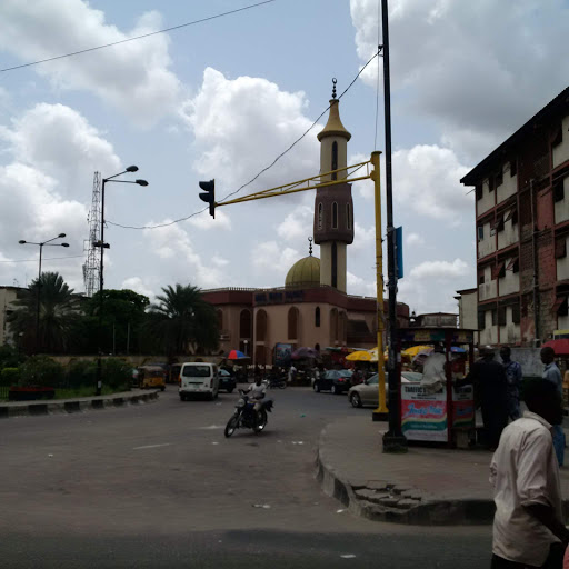 Shitta Bus Stop, Surulere, Lagos, Nigeria, Shipping and Mailing Service, state Lagos