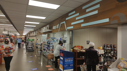 Grocery Store «Quality Food Center», reviews and photos, 4775 Whitman Ln SE, Lacey, WA 98513, USA