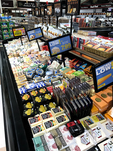 Grocery Store «Harris Teeter», reviews and photos, 2080 Kildaire Farm Rd, Cary, NC 27511, USA