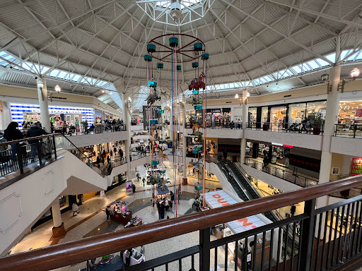 Shopping Mall «Willow Grove Park Mall», reviews and photos, 2500 W Moreland Rd, Willow Grove, PA 19090, USA