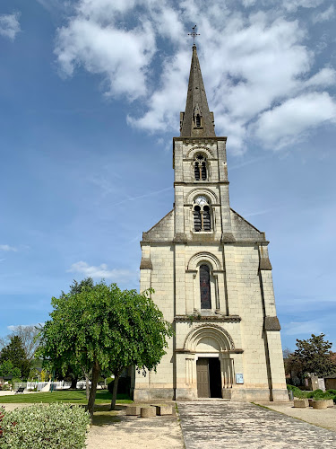 Église catholique Église Saint-Etienne, Vouneuil-sur-Vienne - Paroisse Sainte-Thérèse de l’Enfant Jésus en Châtelleraudais Vouneuil-sur-Vienne