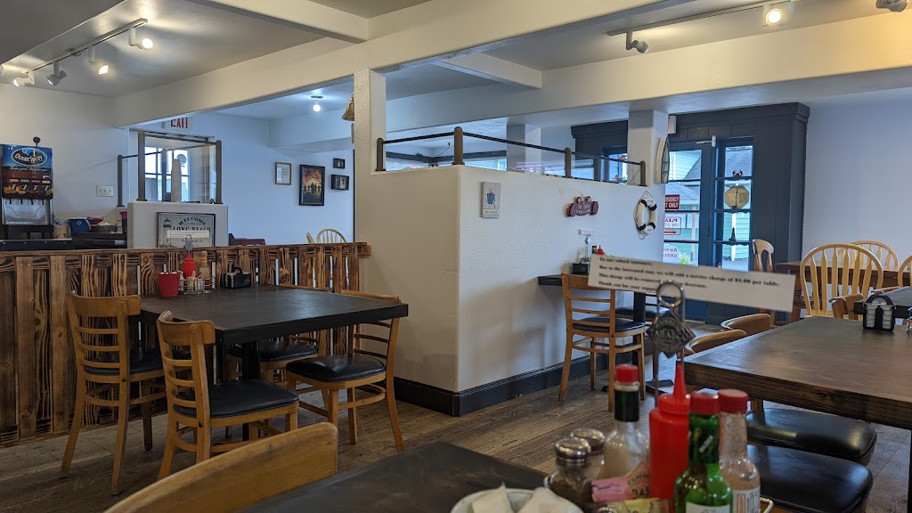 Benson's By The Beach 98631