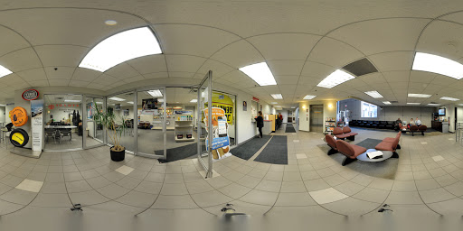 Toyota Dealer «Oakbrook Toyota», reviews and photos, 550 E Ogden Ave, Westmont, IL 60559, USA