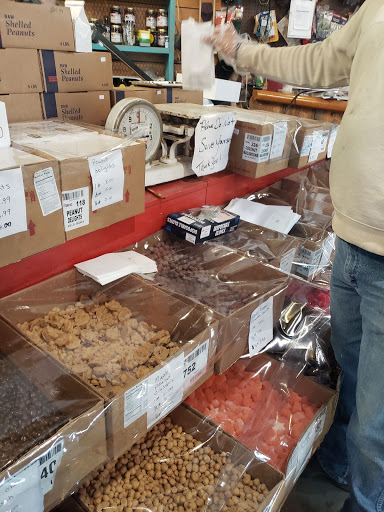 Animal Feed Store «Maddox Feed & Seed», reviews and photos, 1915 Winder Hwy, Jefferson, GA 30549, USA