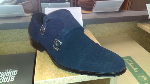 Shoe Store «DSW Designer Shoe Warehouse», reviews and photos, 44590 Ford Rd, Canton, MI 48187, USA