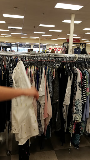 Department Store «T.J. Maxx», reviews and photos, 21 E Marketview Dr, Champaign, IL 61820, USA