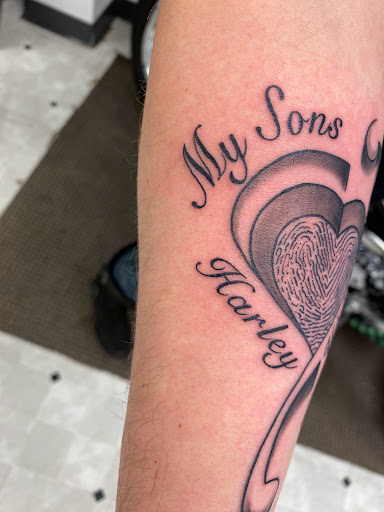 Explore als tattoo ideas, creative tattoo ideas in Orland, available at K1LL3R ARTW0RK