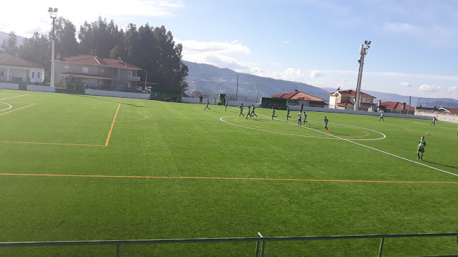 Campo de Futebol S. Lourenço do Douro - Campo de futebol