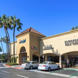 Shopping Mall «Newport North Shopping Centre», reviews and photos, 1200 - 1280 Bison Ave, Newport Beach, CA 92660, USA