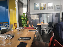 Atmosphère du Restaurant Le comptoir de Jules à Saint-Quentin-Fallavier - n°1