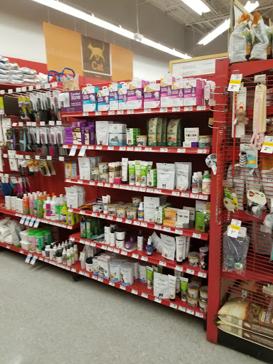 Pet Supply Store «Petco Animal Supplies», reviews and photos, 4751 W 29th St, Greeley, CO 80634, USA