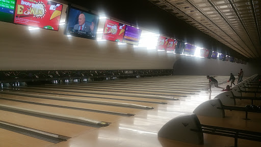 Bowling Alley «Cloverleaf Lanes», reviews and photos, 5619 Brecksville Rd, Independence, OH 44131, USA