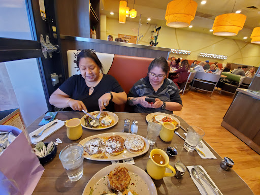 Shopping Mall «Kierland Commons», reviews and photos, 15205 N Kierland Blvd #150, Scottsdale, AZ 85254, USA