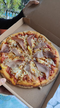 Plats et boissons du Pizzas à emporter Pizza Lou Casaou à Vals-les-Bains - n°2
