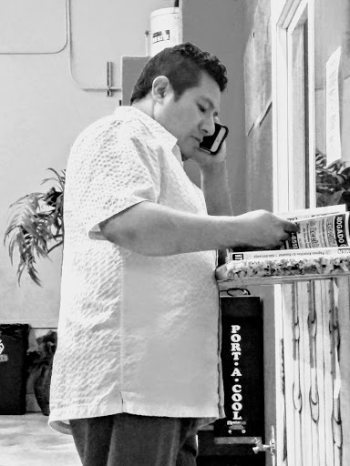 Laundromat «Señor Burbujas Laundromat», reviews and photos, 1500 Monument Blvd, Concord, CA 94520, USA