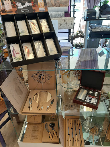 Florist «Annie Occasion for Any Occasion», reviews and photos, 148 S Bloomingdale Rd #110, Bloomingdale, IL 60108, USA