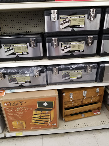 Hardware Store «Harbor Freight Tools», reviews and photos, 1704 E Belt Line Rd, Richardson, TX 75081, USA