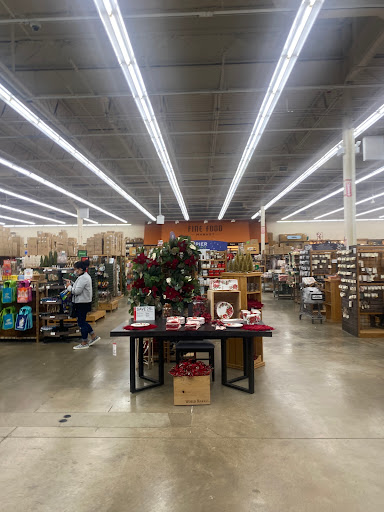 Furniture Store «Cost Plus World Market», reviews and photos, 2155 W 22nd St #500, Oak Brook, IL 60523, USA