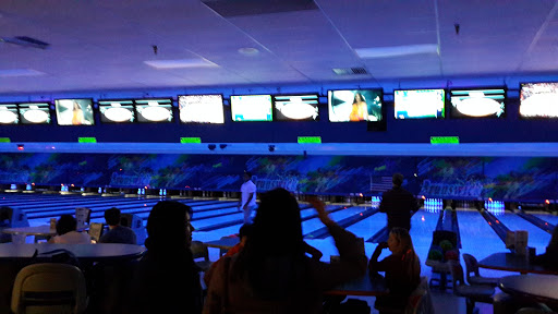 Bowling Alley «Brunswick Zone Deer Park Lanes», reviews and photos, 21080 N Rand Rd, Lake Zurich, IL 60047, USA