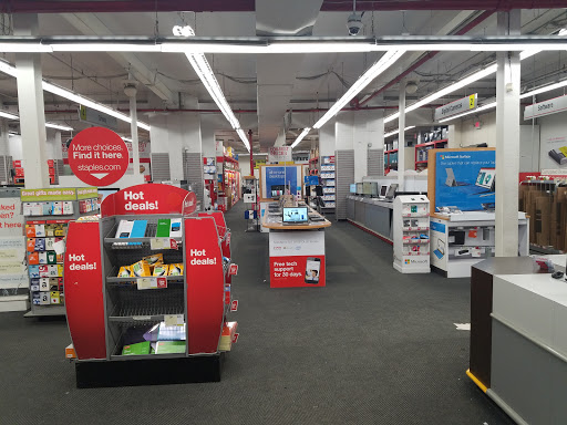 Office Supply Store «Staples», reviews and photos, 91-30 Van Wyck Expy, Jamaica, NY 11418, USA