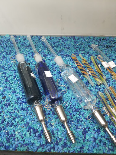 Tobacco Shop «Herb -N- Legend Smoke Shop», reviews and photos, 3624 Washington Ave, Houston, TX 77007, USA