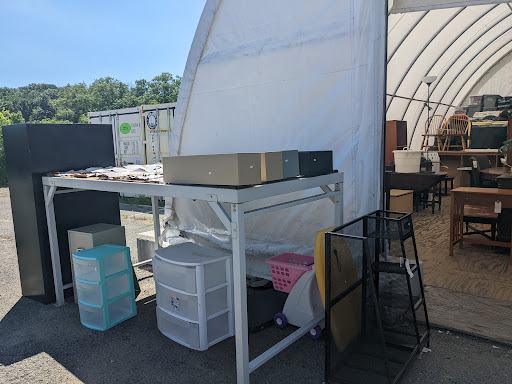 Thrift Store «Leeward Light Thrift Store», reviews and photos, 126 Bridge Rd, Salisbury, MA 01952, USA