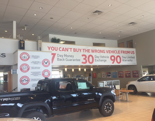Car Dealer «Grants Pass Toyota», reviews and photos, 375 Redwood Hwy, Grants Pass, OR 97527, USA