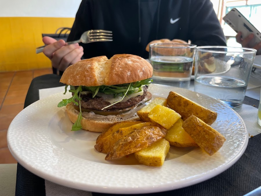 Mina Gastrobar