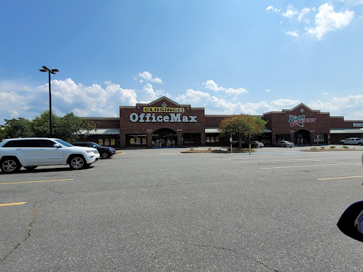 Sporting Goods Store «Golf Galaxy», reviews and photos, 144 Stratford Commons Ct, Winston-Salem, NC 27103, USA