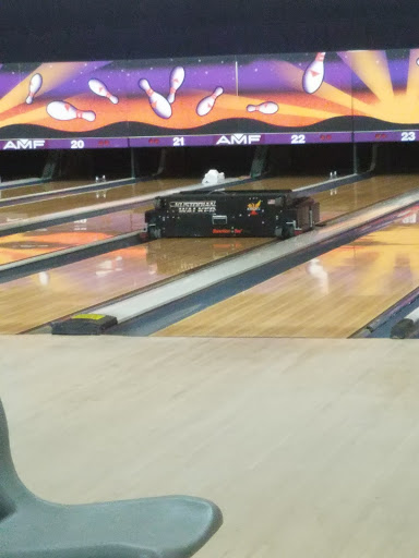 Bowling Alley «AMF Cranston Lanes», reviews and photos, 1450 Elmwood Ave, Cranston, RI 02910, USA
