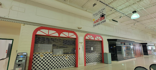 Shopping Mall «Marketplace Mall», reviews and photos, 2101 Peters Creek Pkwy, Winston-Salem, NC 27127, USA