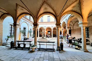 Palazzo Guazzoni Zaccaria image