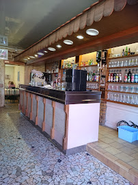 Atmosphère du Café Café de la Place à Givry - n°4