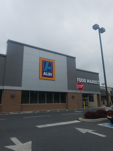 ALDI, 4034 Jandy Blvd, Nazareth, PA 18064, USA, 