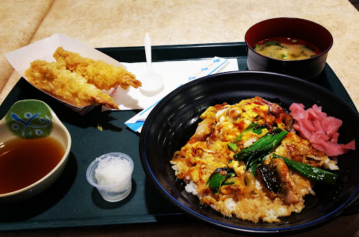 Restaurant «One World Market of Indiana», reviews and photos, 8466 Castleton Corner Dr, Indianapolis, IN 46250, USA